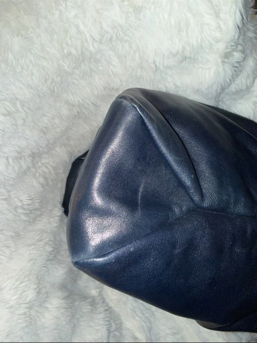 Gucci Navy Blue Horsebit Hobo Women’s Leather Hobo Bag with Gold Tone Hardware